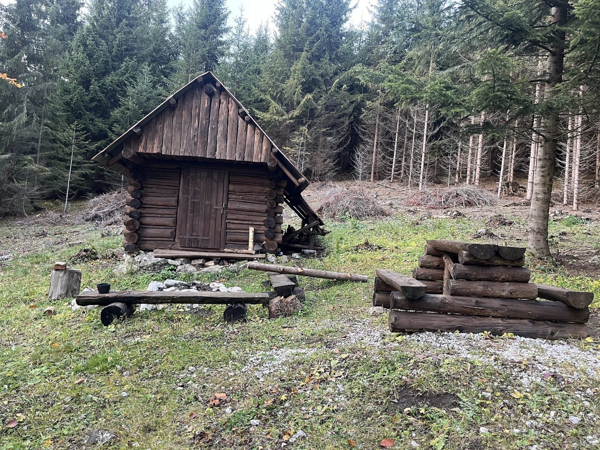 Koliba Prietržná pod Eliášom
